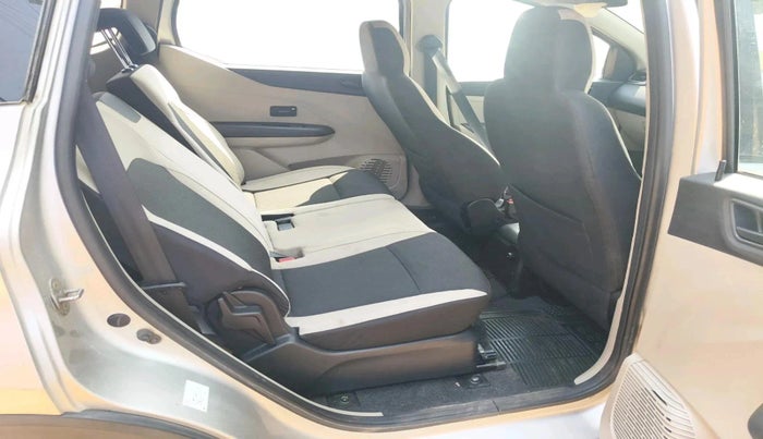 2020 Renault TRIBER RXT AMT, Petrol, Automatic, 3,85,000 km, interior