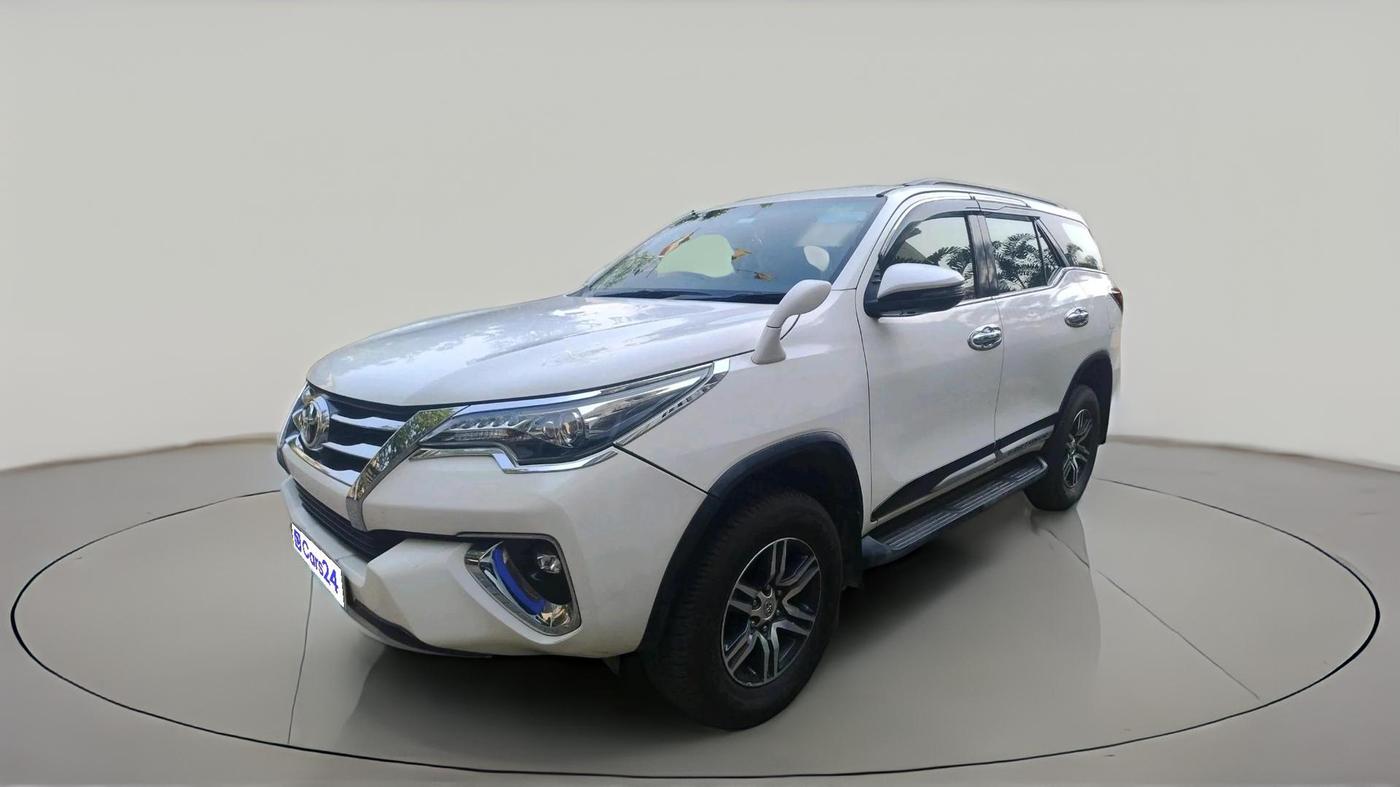 2020 Toyota Fortuner 2.8 4X2 MT, Diesel, Manual, 1,52,545 km, exterior