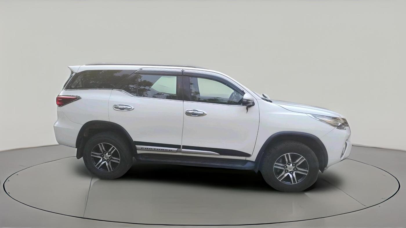 2020 Toyota Fortuner 2.8 4X2 MT, Diesel, Manual, 1,52,545 km, exterior