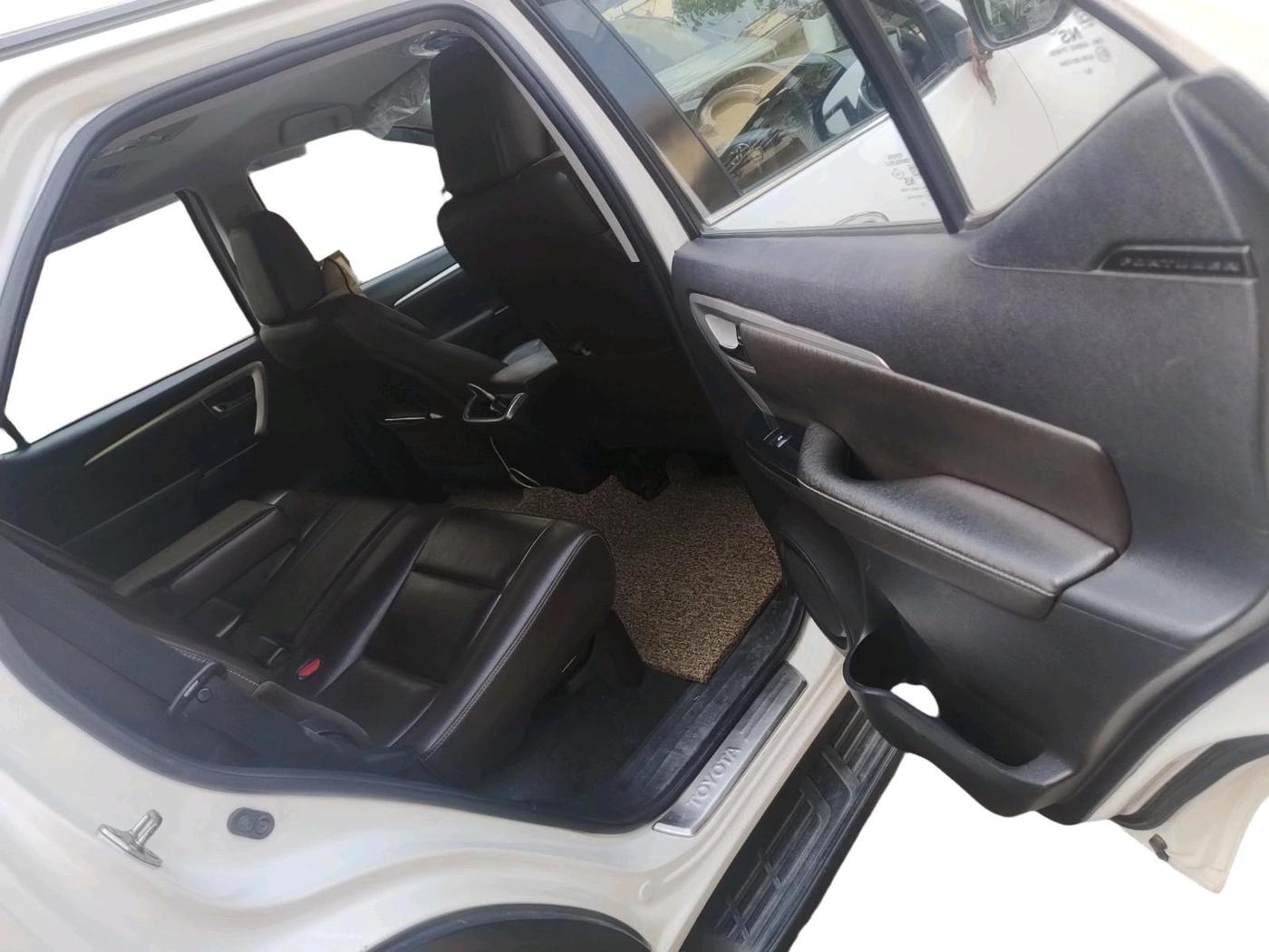 2020 Toyota Fortuner 2.8 4X2 MT, Diesel, Manual, 1,52,545 km, interior