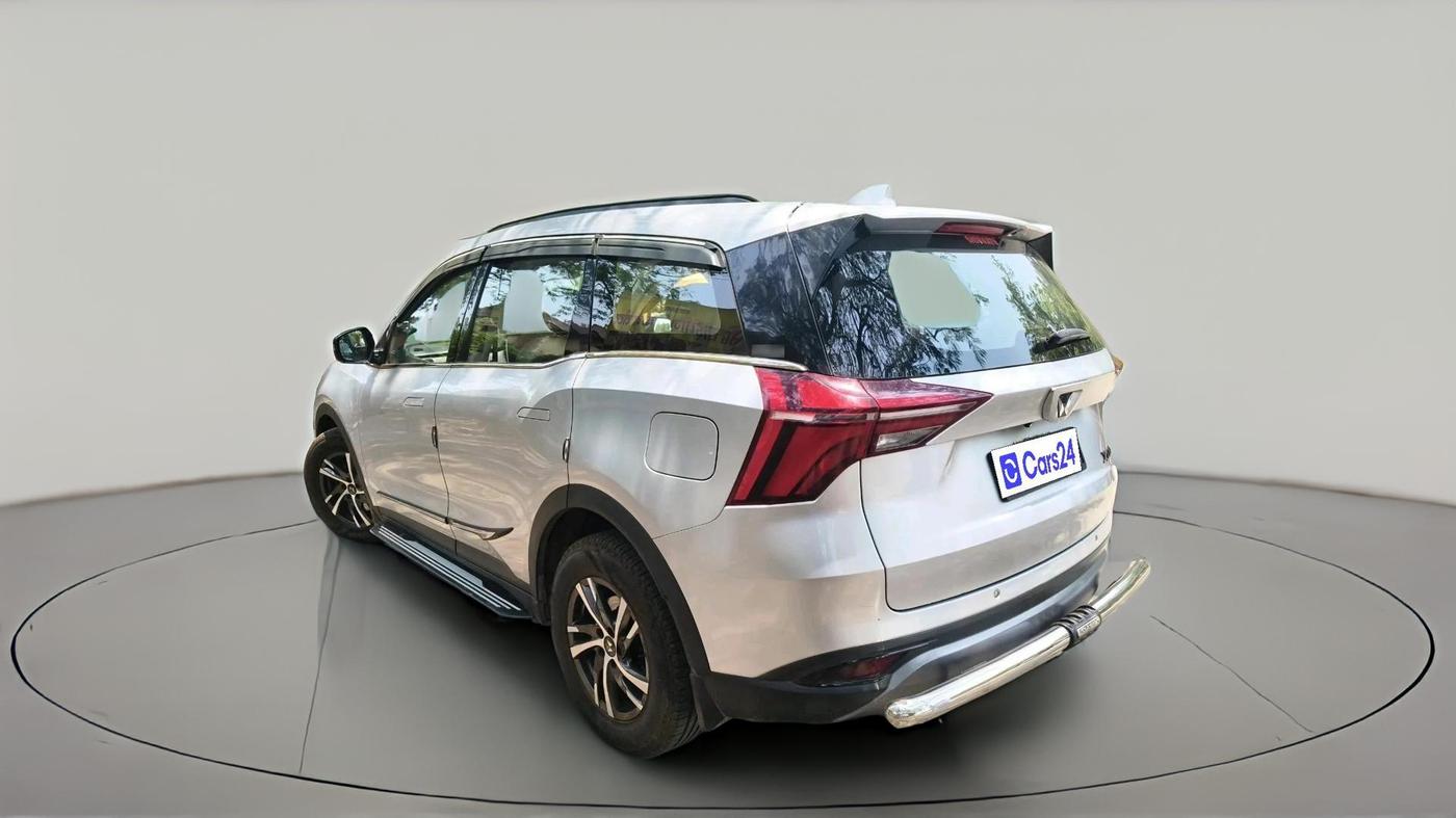2022 Mahindra XUV700 AX 5 P AT 5 STR, Petrol, Automatic, 86,077 km, exterior