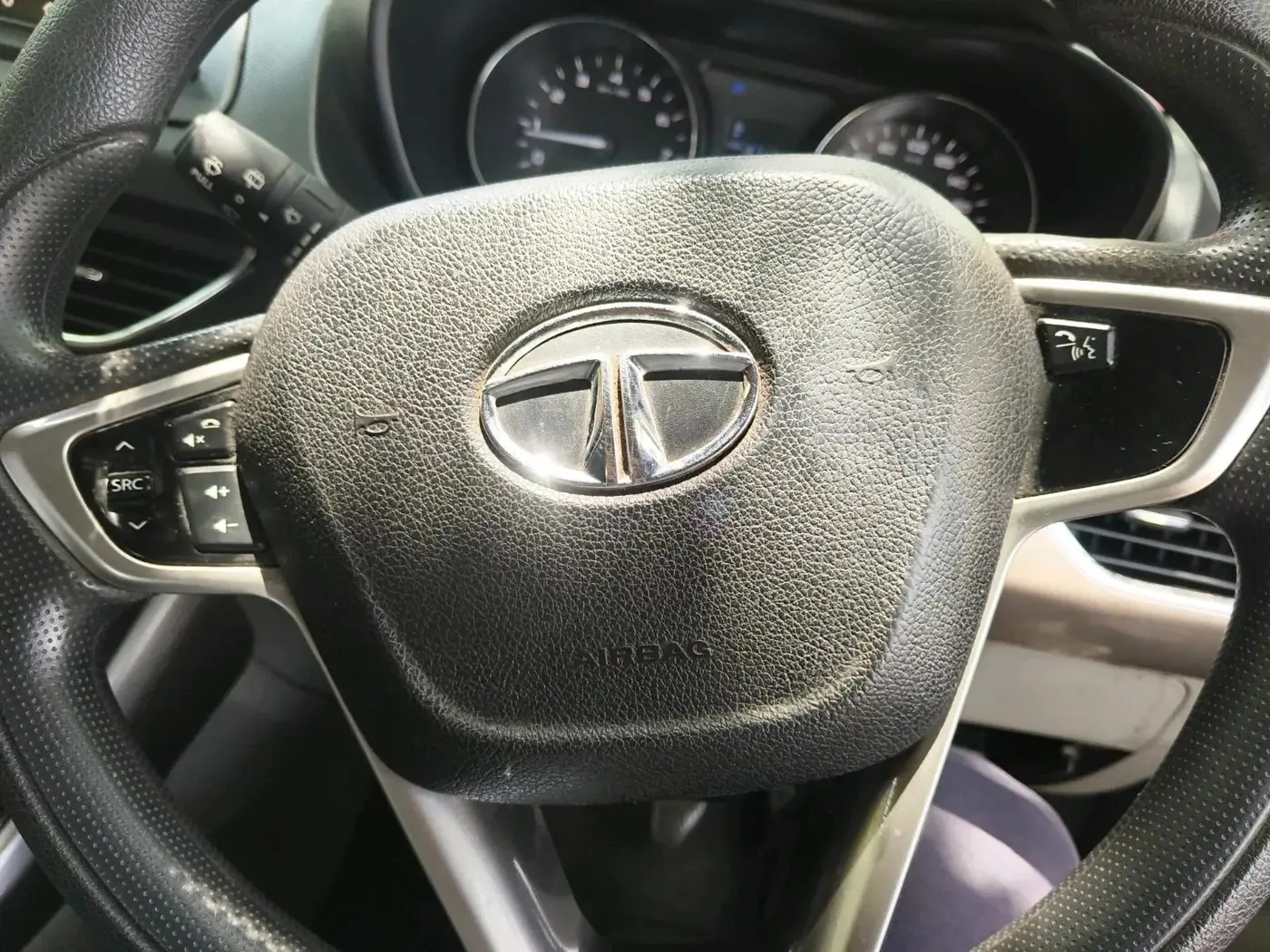2017 Tata NEXON XZ PLUS DIESEL, Diesel, Manual, 1,67,172 km, interior