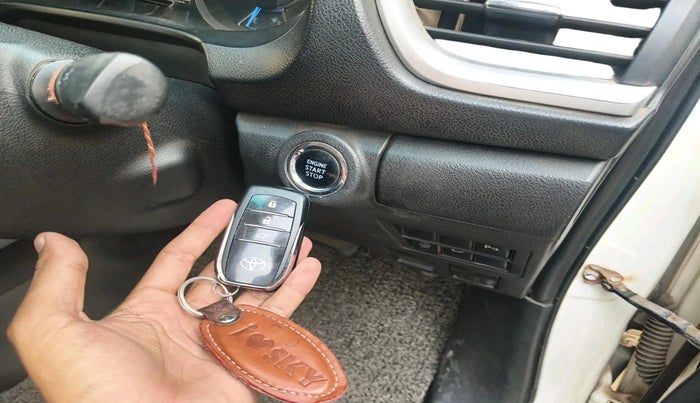 2017 Toyota Fortuner 2.8 4X2 AT, Diesel, Automatic, 2,74,372 km, interior