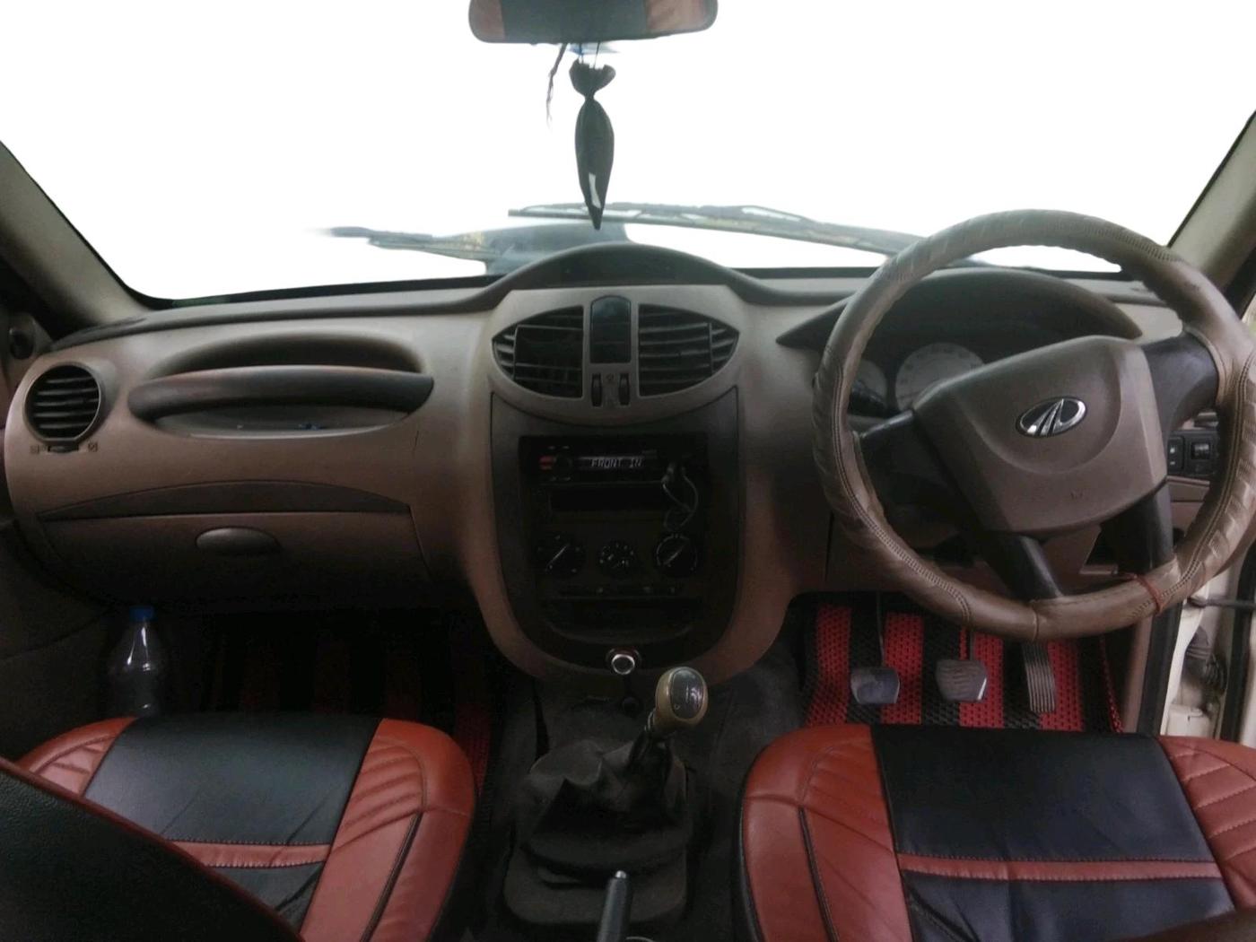 2013 Mahindra Xylo D4, Diesel, Manual, 3,14,858 km, interior
