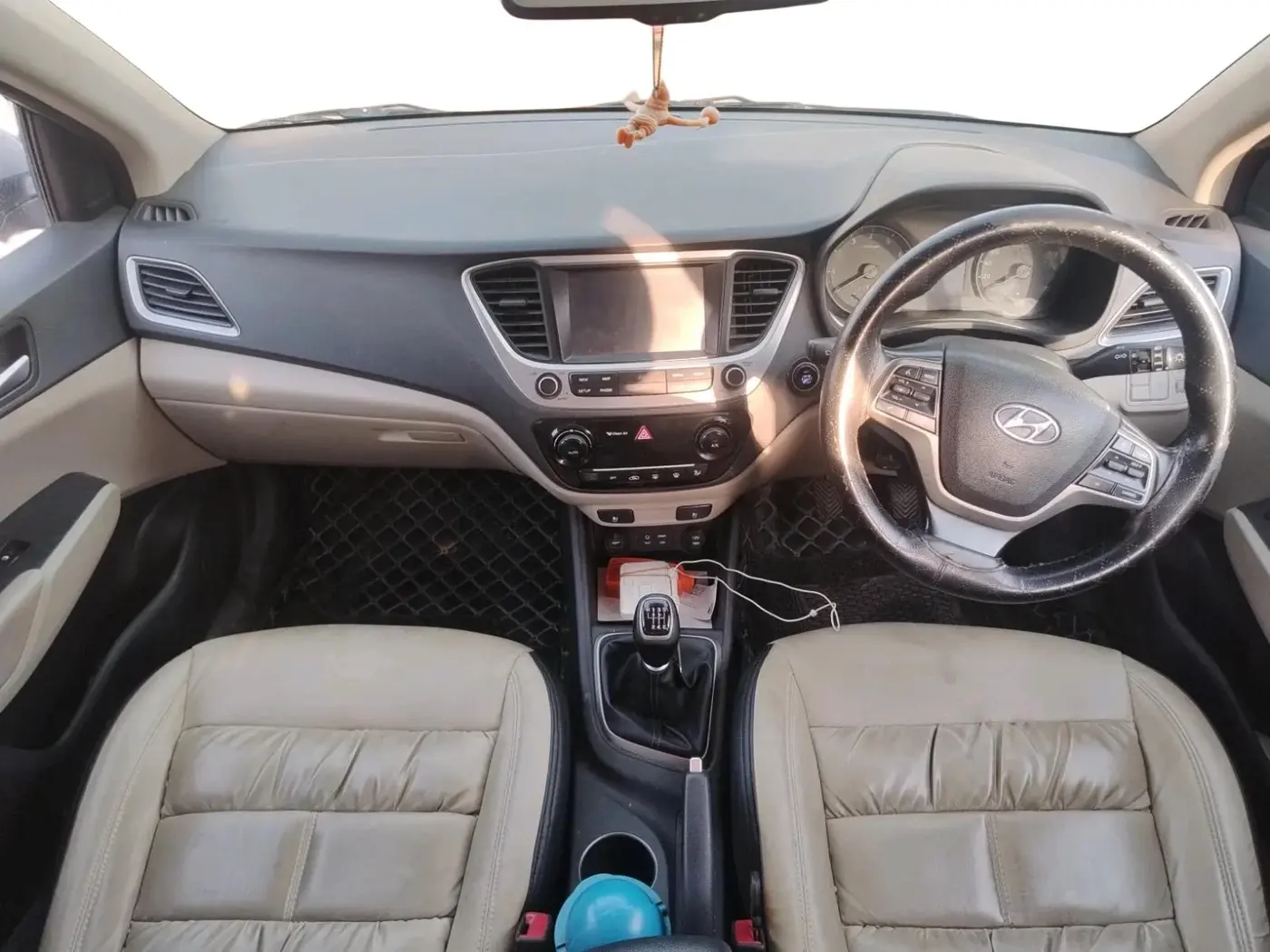 2018 Hyundai Verna 1.6 VTVT SX O, Petrol, Manual, 1,40,745 km, interior