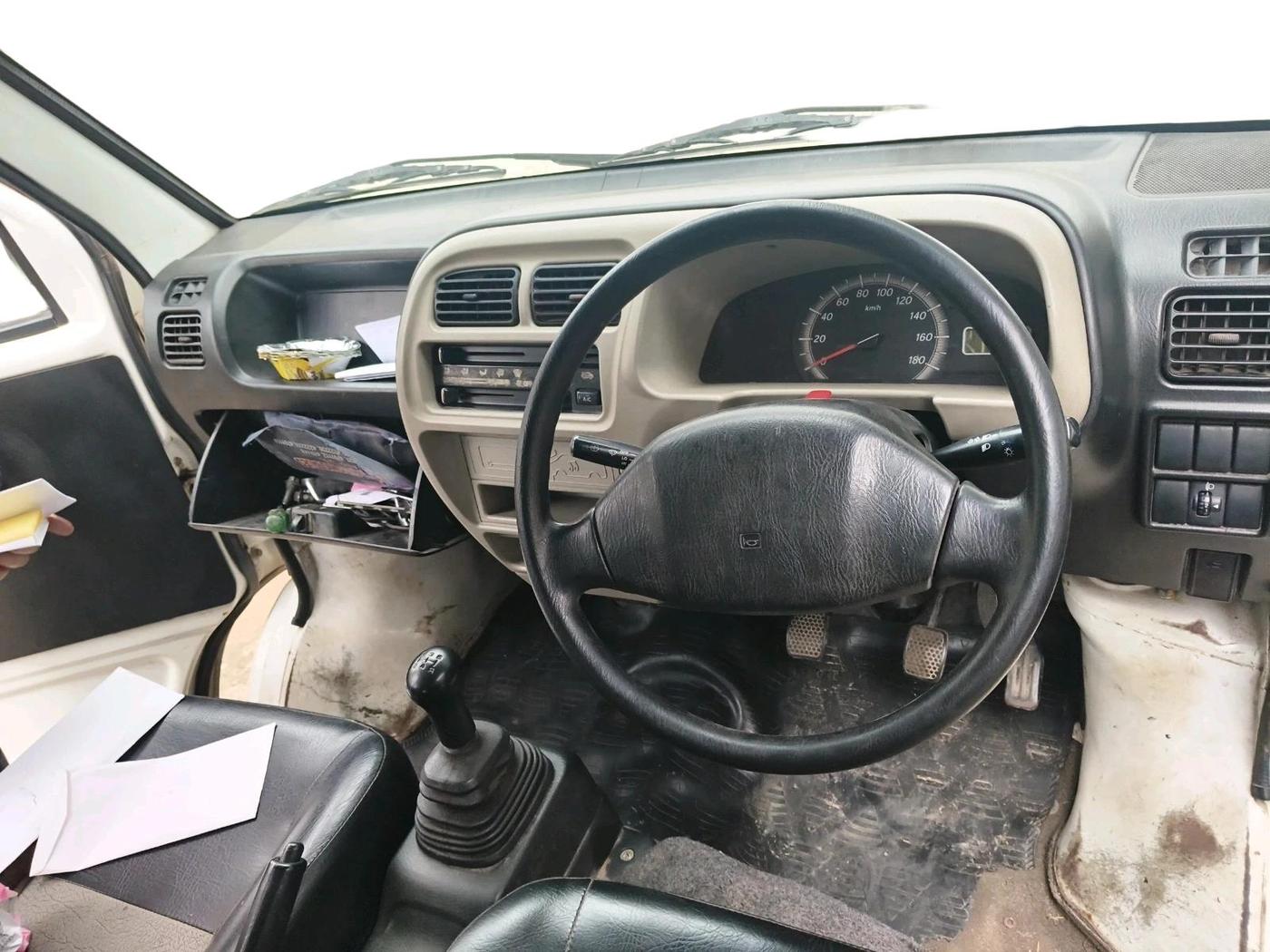 2018 Maruti Eeco 5 STR WITH A/C+HTR, Petrol, Manual, 90,006 km, interior