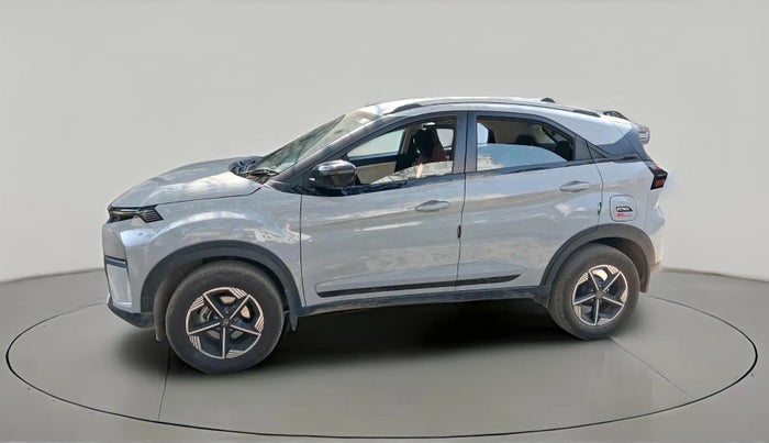2025 Tata NEXON CREATIVE  AMT 1.2 PETROL, Petrol, Automatic, 7,120 km, exterior