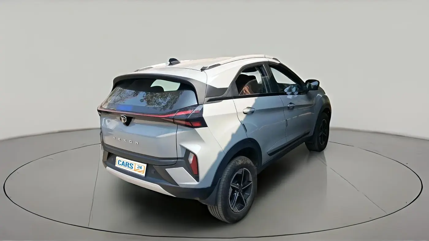 2025 Tata NEXON CREATIVE  AMT 1.2 PETROL, Petrol, Automatic, 7,120 km, exterior