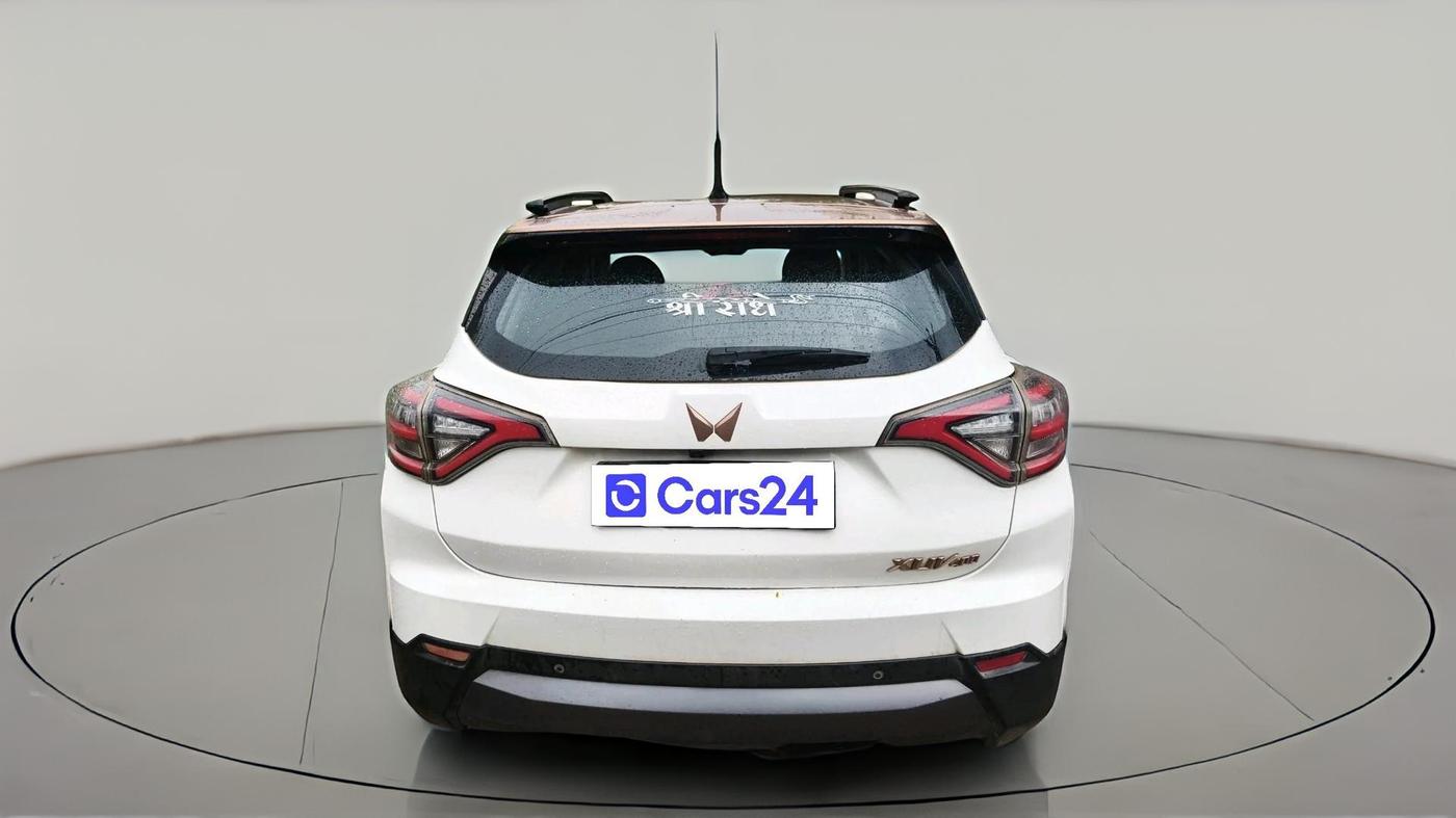 2023 Mahindra XUV400 EL 7.2 KW, Electric, Automatic, 1,36,192 km, exterior
