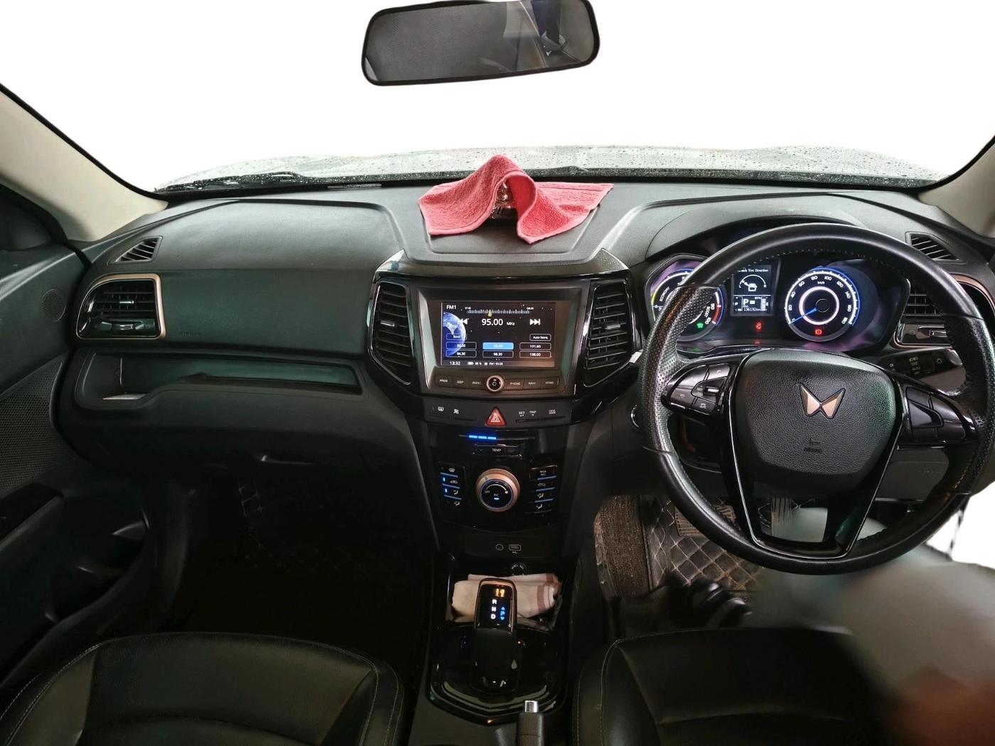 2023 Mahindra XUV400 EL 7.2 KW, Electric, Automatic, 1,36,192 km, interior