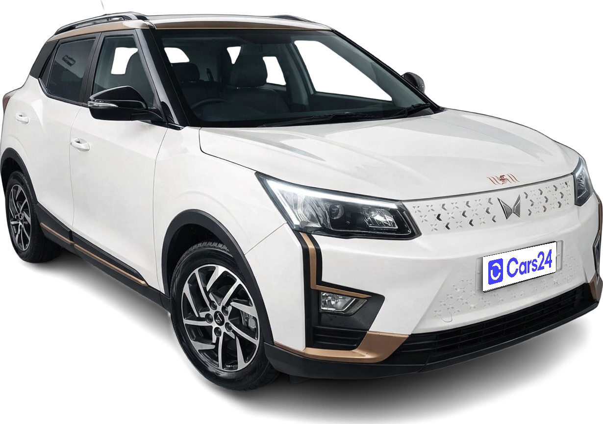2023 Mahindra XUV400 - SUV - Electric - Automatic - ₹9.50 lakh
