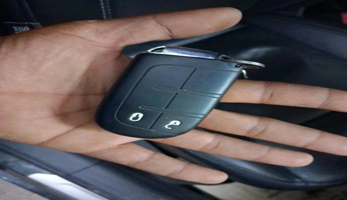 2021 Jeep Compass MODEL S (O) 1.4 PETROL DCT, Petrol, Automatic, 67,189 km, interior