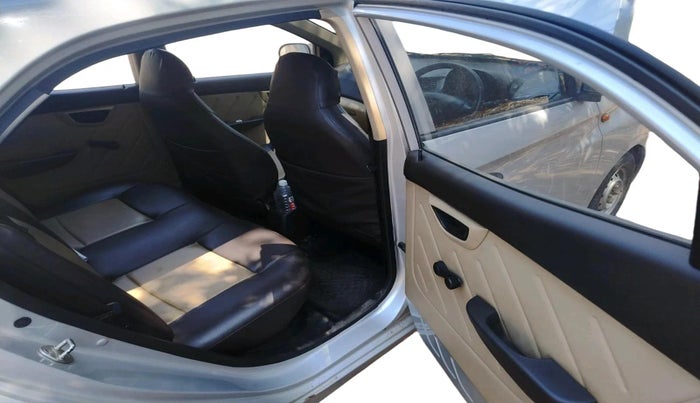 2014 Hyundai Eon D-LITE+, Petrol, Manual, 30,416 km, interior