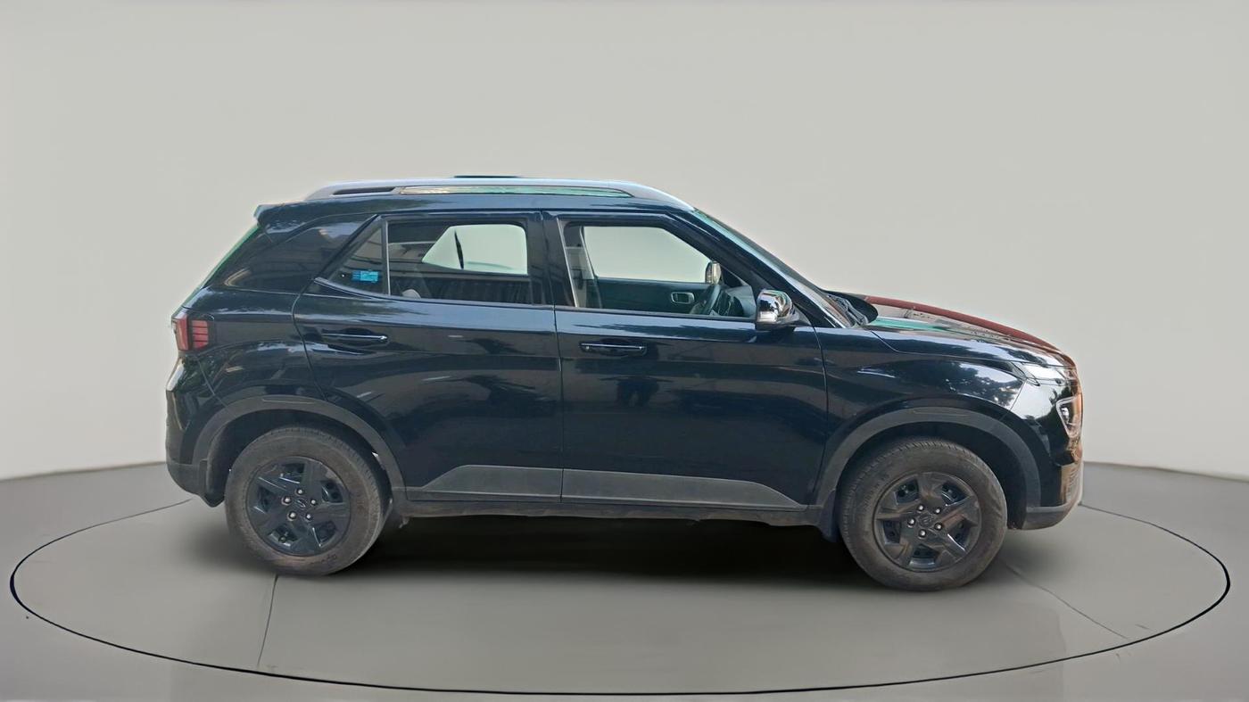 2024 Hyundai VENUE SX 1.2 PETROL, Petrol, Manual, 10,00,000 km, exterior