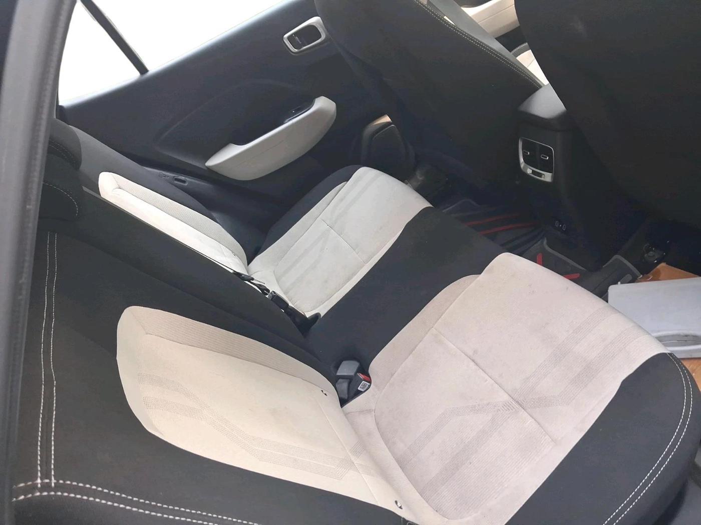 2024 Hyundai VENUE SX 1.2 PETROL, Petrol, Manual, 10,00,000 km, interior