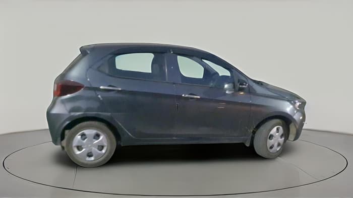2022 Tata Tiago XT (O) PETROL, Petrol, Manual, 87,712 km, exterior