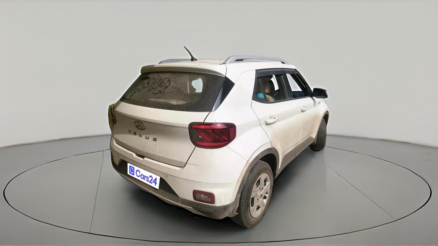 2021 Hyundai VENUE S 1.2, Petrol, Manual, 64,900 km, exterior