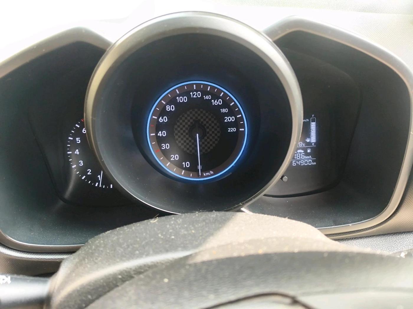 2021 Hyundai VENUE S 1.2, Petrol, Manual, 64,900 km, interior