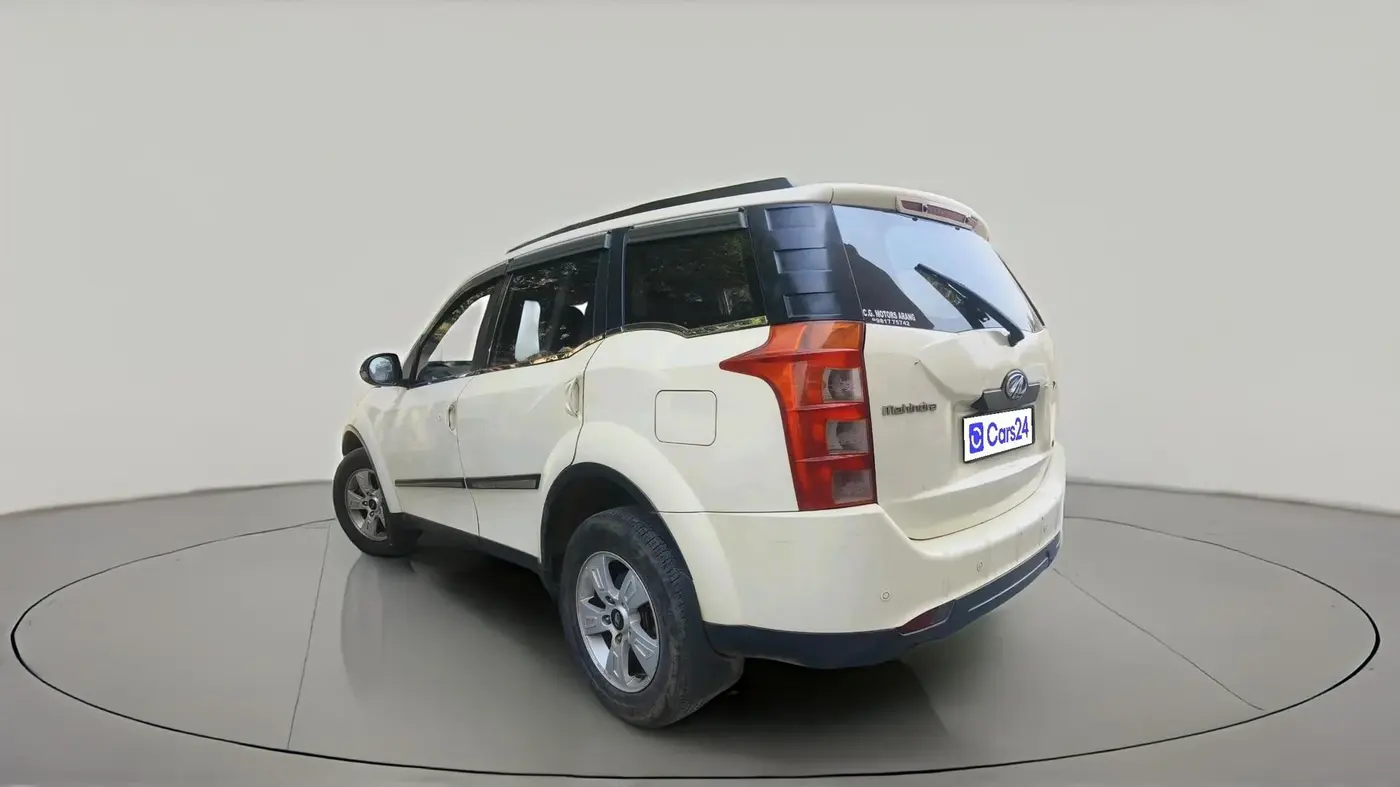 2014 Mahindra XUV500 W8, Diesel, Manual, 1,13,434 km, exterior