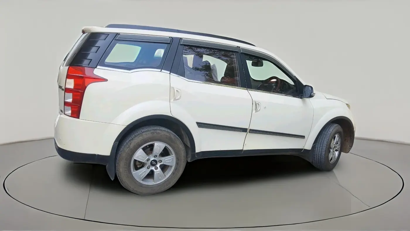 2014 Mahindra XUV500 W8, Diesel, Manual, 1,13,434 km, exterior