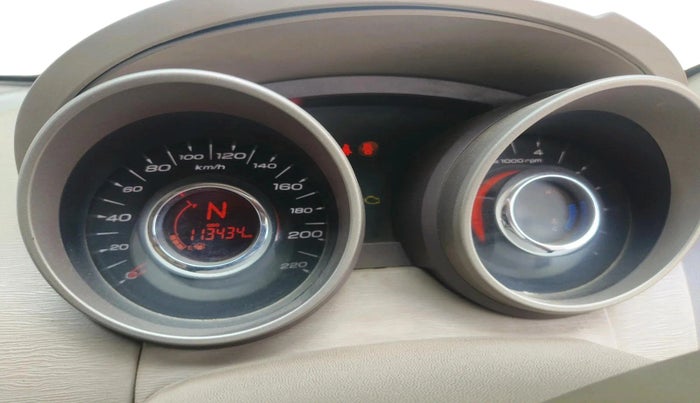 2014 Mahindra XUV500 W8, Diesel, Manual, 1,13,434 km, interior