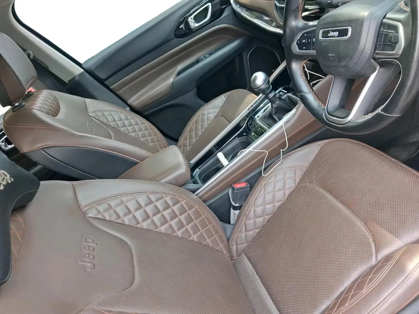 2022 Jeep MERIDIAN LIMITED (O) 4X2 MT, Diesel, Manual, 20,798 km, interior