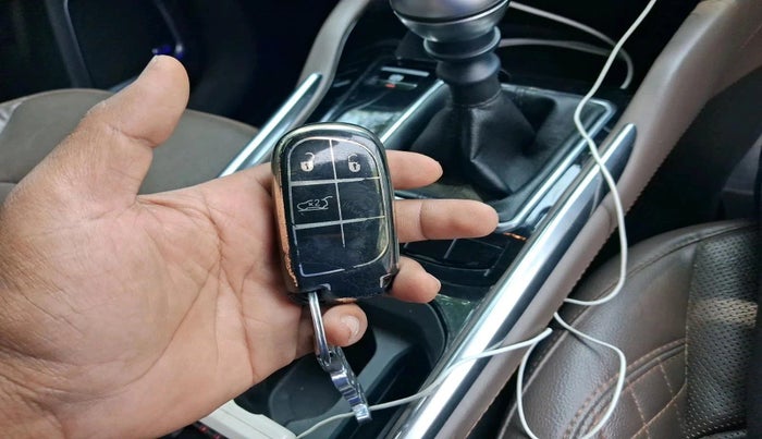 2022 Jeep MERIDIAN LIMITED (O) 4X2 MT, Diesel, Manual, 20,798 km, interior