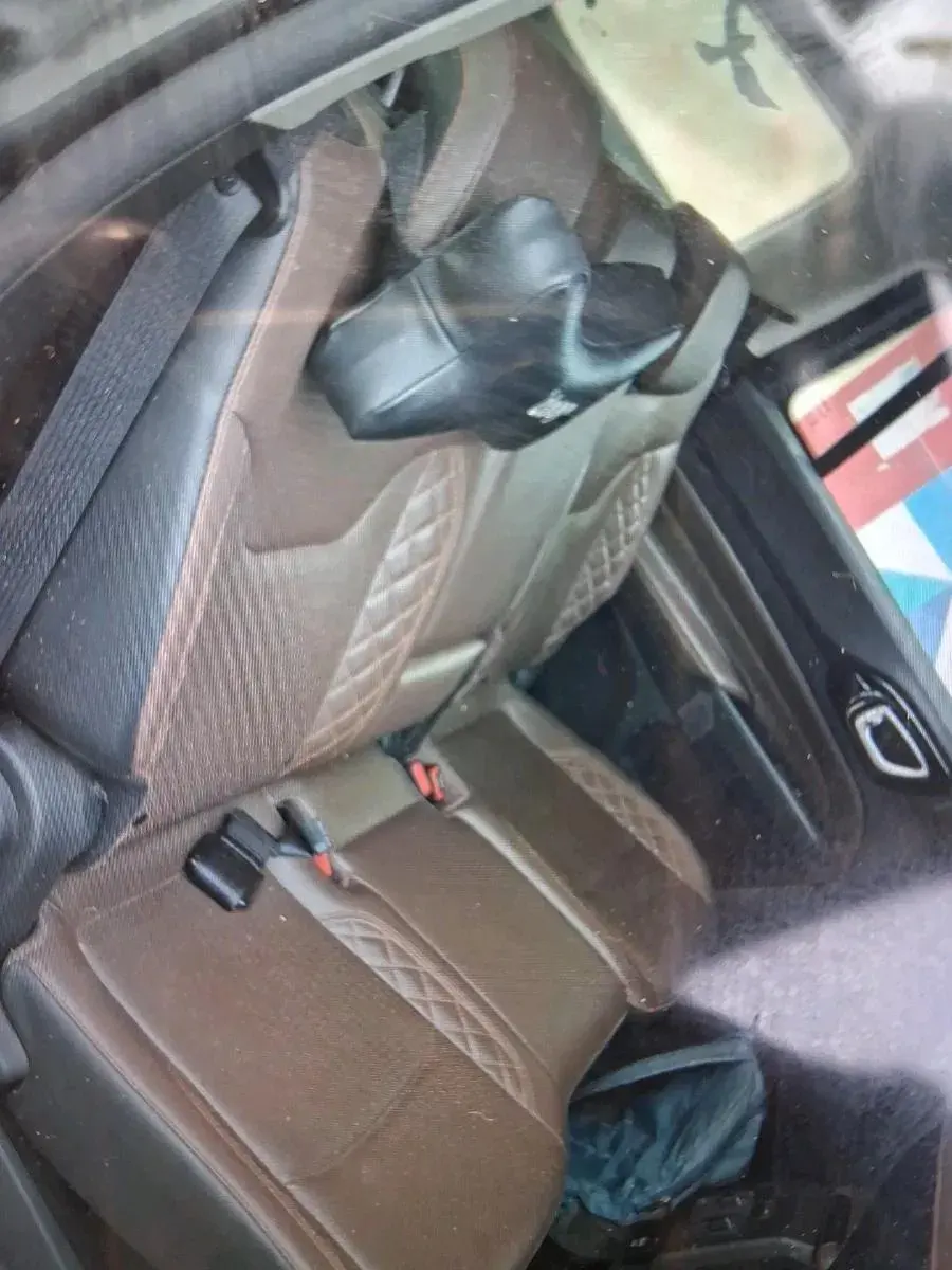 2022 Jeep MERIDIAN LIMITED (O) 4X2 MT, Diesel, Manual, 20,798 km, interior