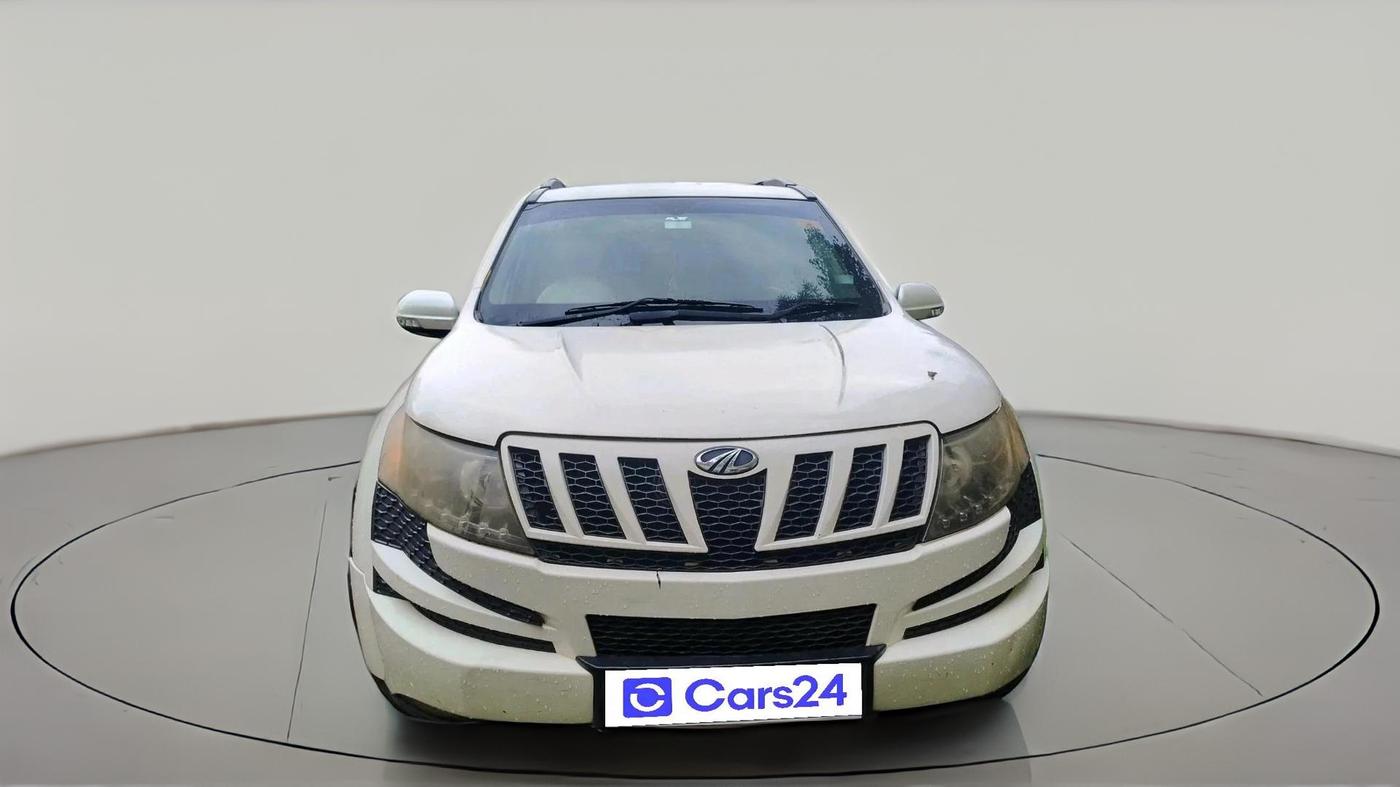 2012 Mahindra XUV500 W8, Diesel, Manual, 1,37,282 km, exterior