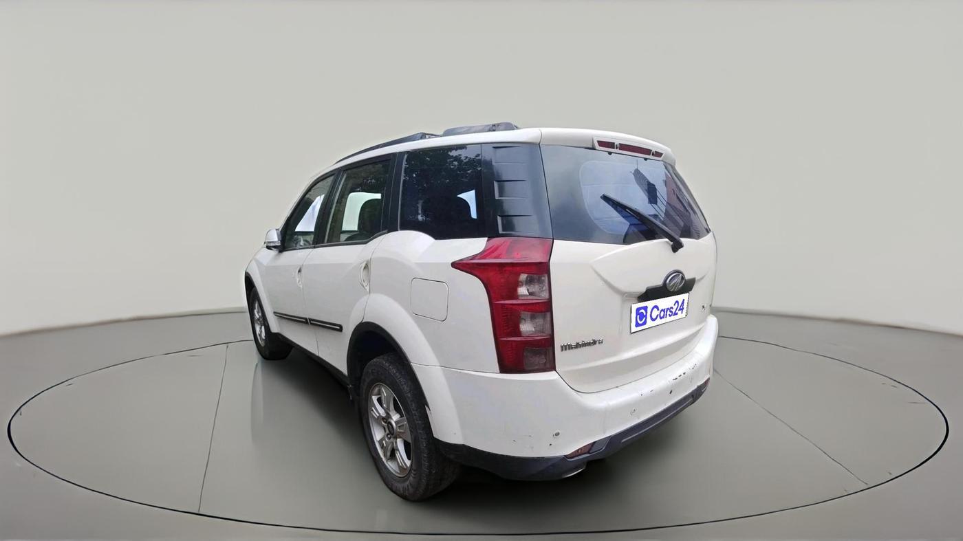 2012 Mahindra XUV500 W8, Diesel, Manual, 1,37,282 km, exterior