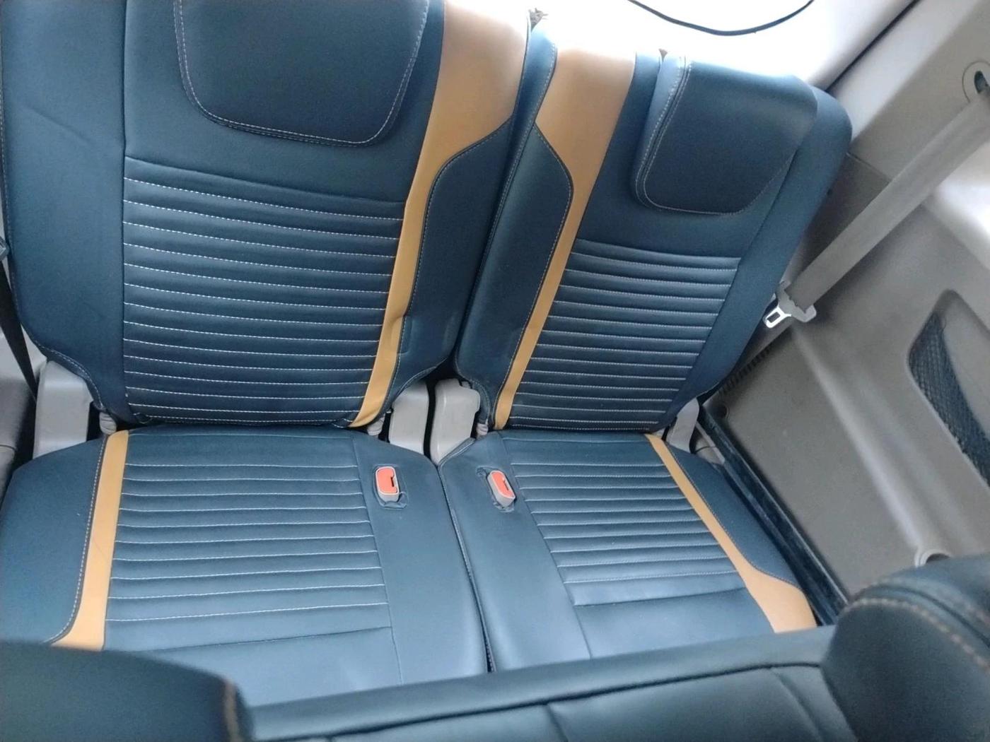 2012 Mahindra XUV500 W8, Diesel, Manual, 1,37,282 km, interior