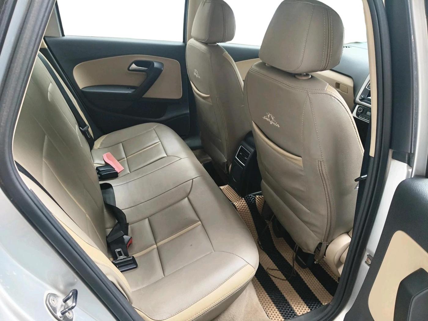2016 Volkswagen Ameo HIGHLINE1.2L, Petrol, Manual, 45,417 km, interior