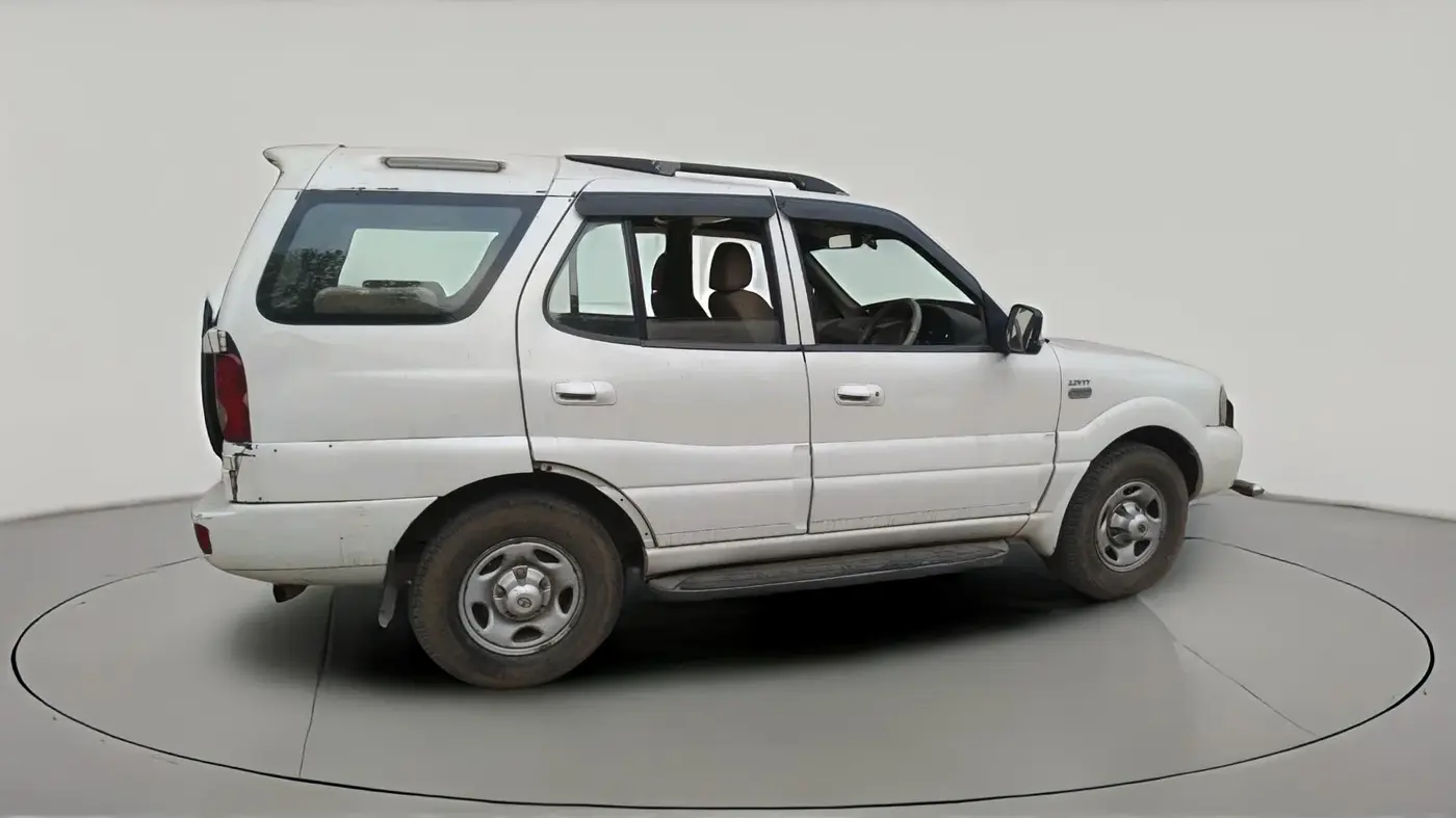 2011 Tata Safari 4X2 EX DICOR 2.2 VTT, Diesel, Manual, 95,187 km, exterior