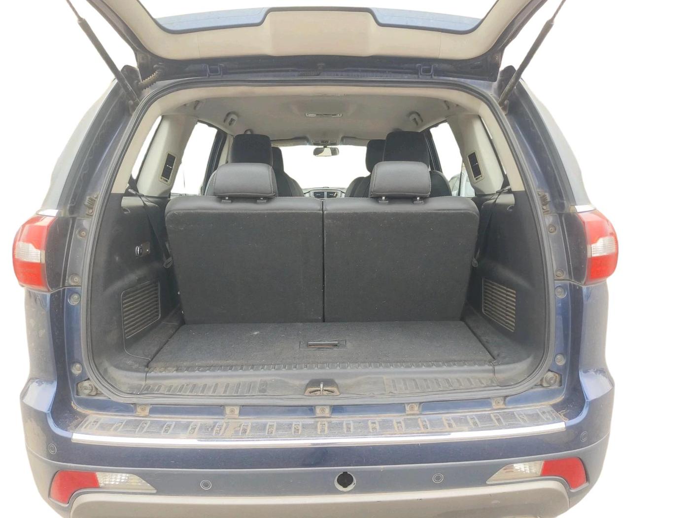 2018 Tata Hexa XT 4X2 6 STR, Diesel, Manual, 1,61,650 km, exterior