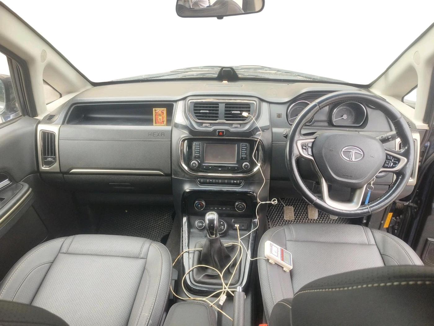 2018 Tata Hexa XT 4X2 6 STR, Diesel, Manual, 1,61,650 km, interior