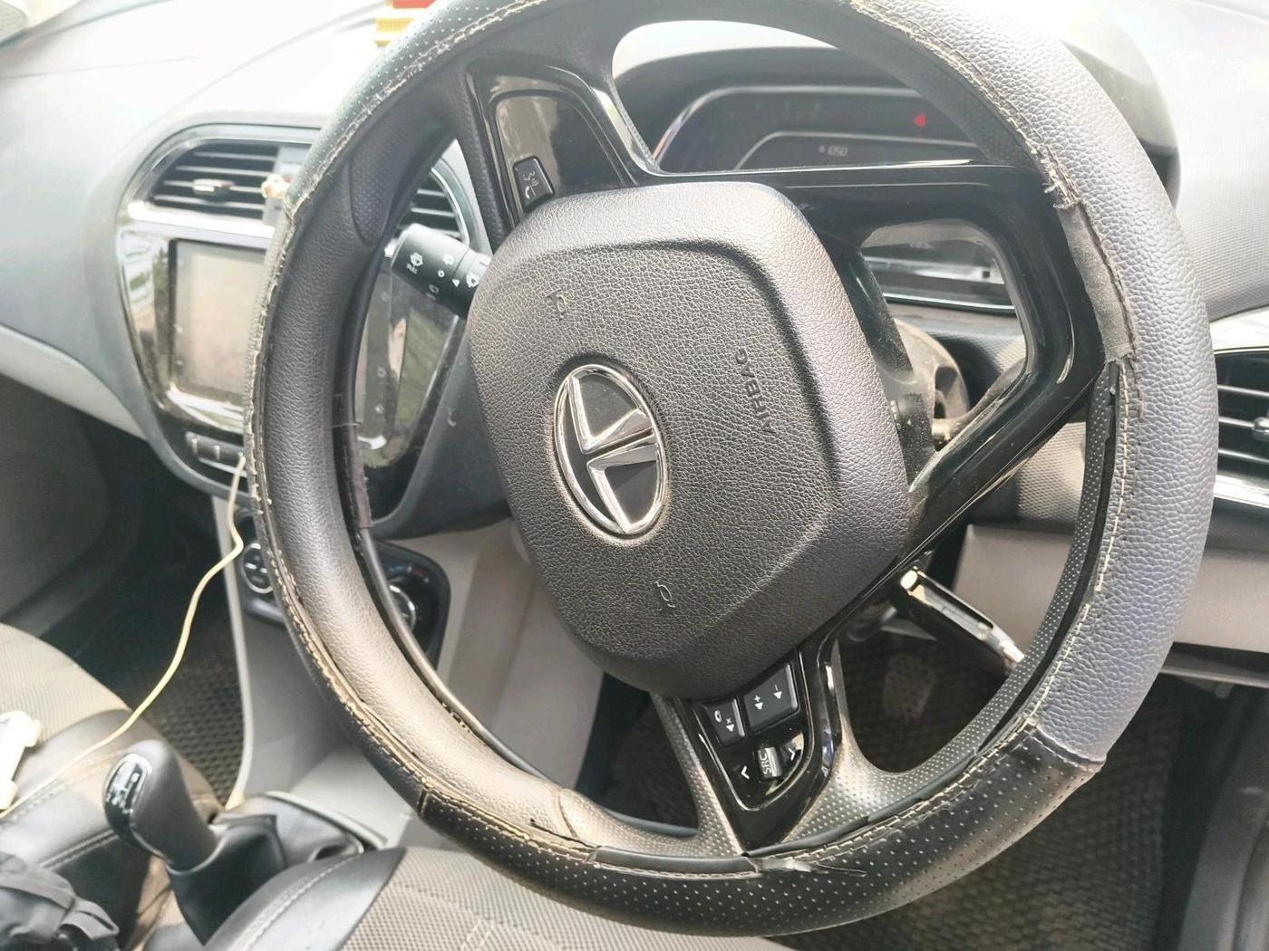 2019 Tata Tiago XZ PLUS PETROL, Petrol, Manual, 28,355 km, interior