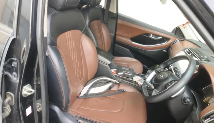 2023 Hyundai ALCAZAR PLATINUM(O) 7STR 1.5 AT, Diesel, Automatic, 1,73,486 km, interior