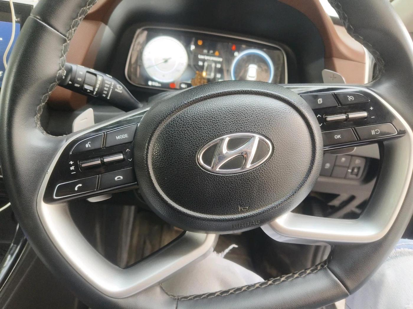2023 Hyundai ALCAZAR PLATINUM(O) 7STR 1.5 AT, Diesel, Automatic, 1,73,486 km, interior