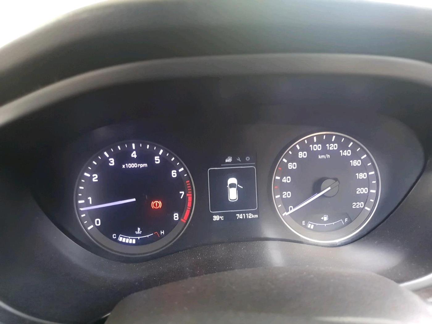 2019 Hyundai i20 Active 1.2 SX, Petrol, Manual, 74,112 km, interior