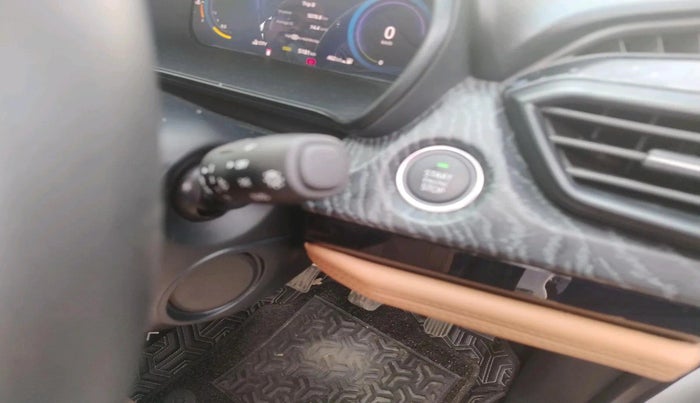 2025 Tata Safari Adventure X Plus 7 STR AT, Diesel, Automatic, 5,181 km, interior