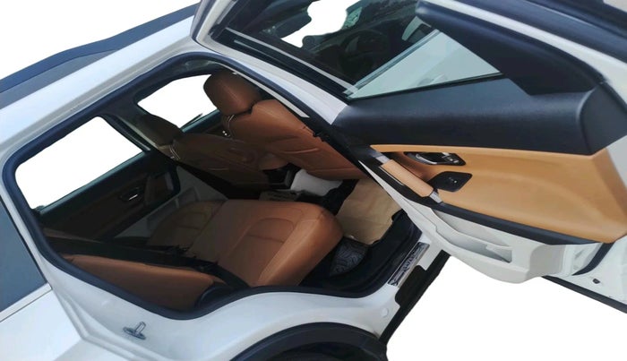 2025 Tata Safari Adventure X Plus 7 STR AT, Diesel, Automatic, 5,181 km, interior