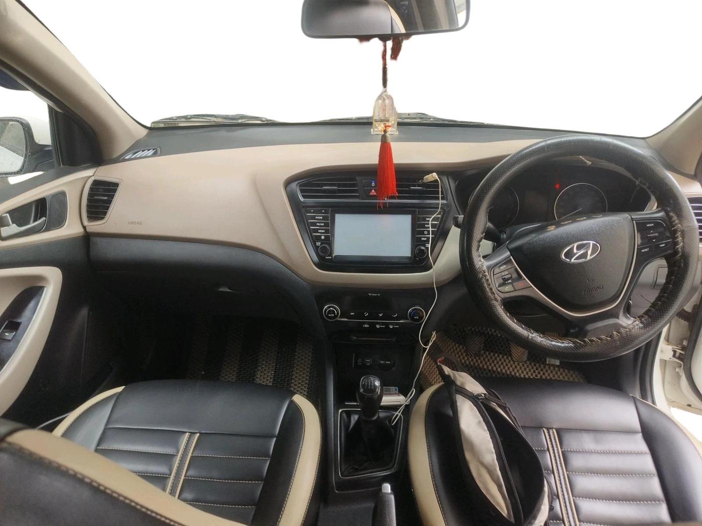 2017 Hyundai Elite i20 ASTA 1.2, Petrol, Manual, 87,793 km, interior