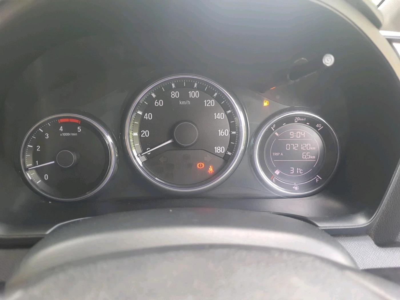 2017 Honda BR-V 1.5L I- DTEC V, Diesel, Manual, 72,120 km, interior