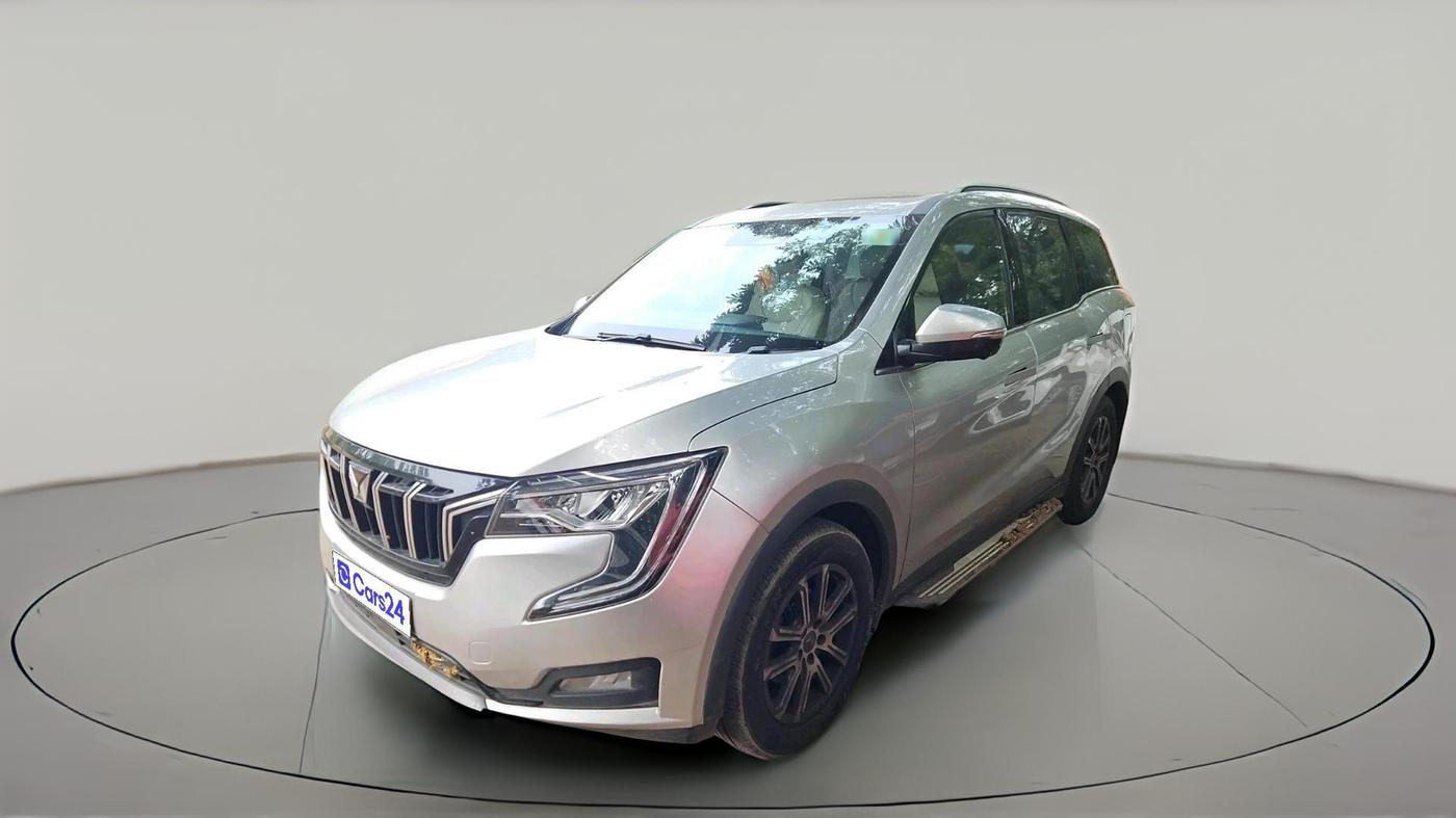 2021 Mahindra XUV700 AX 7 LUXURY D AT 7 STR, Diesel, Automatic, 94,811 km, exterior