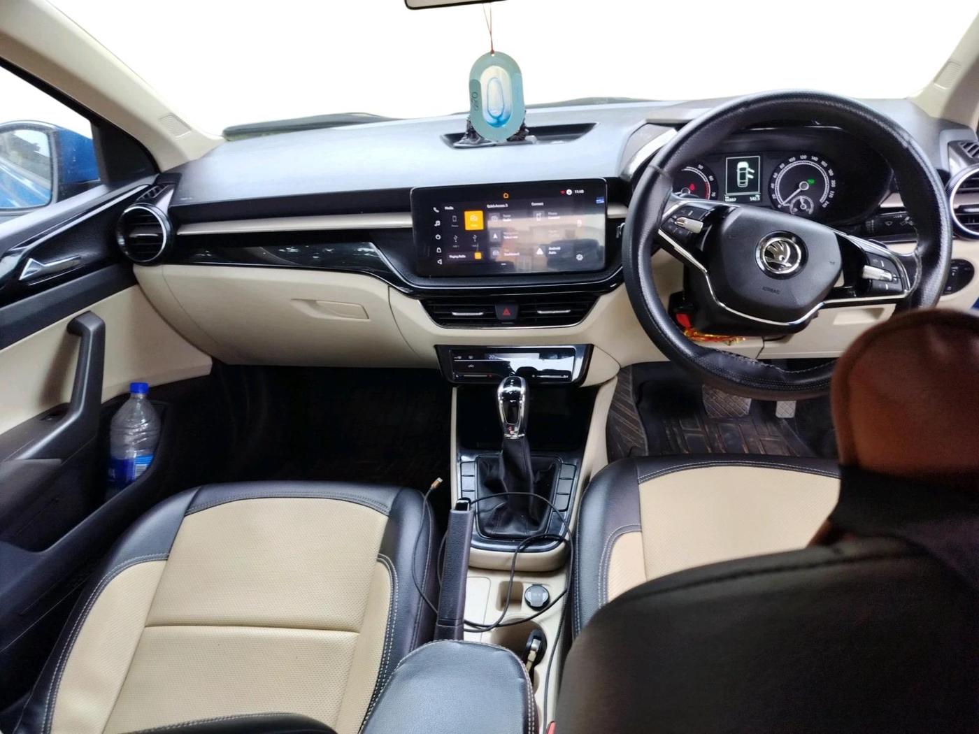 2022 Skoda SLAVIA AMBITION 1.0L TSI AT, Petrol, Automatic, 66,887 km, interior