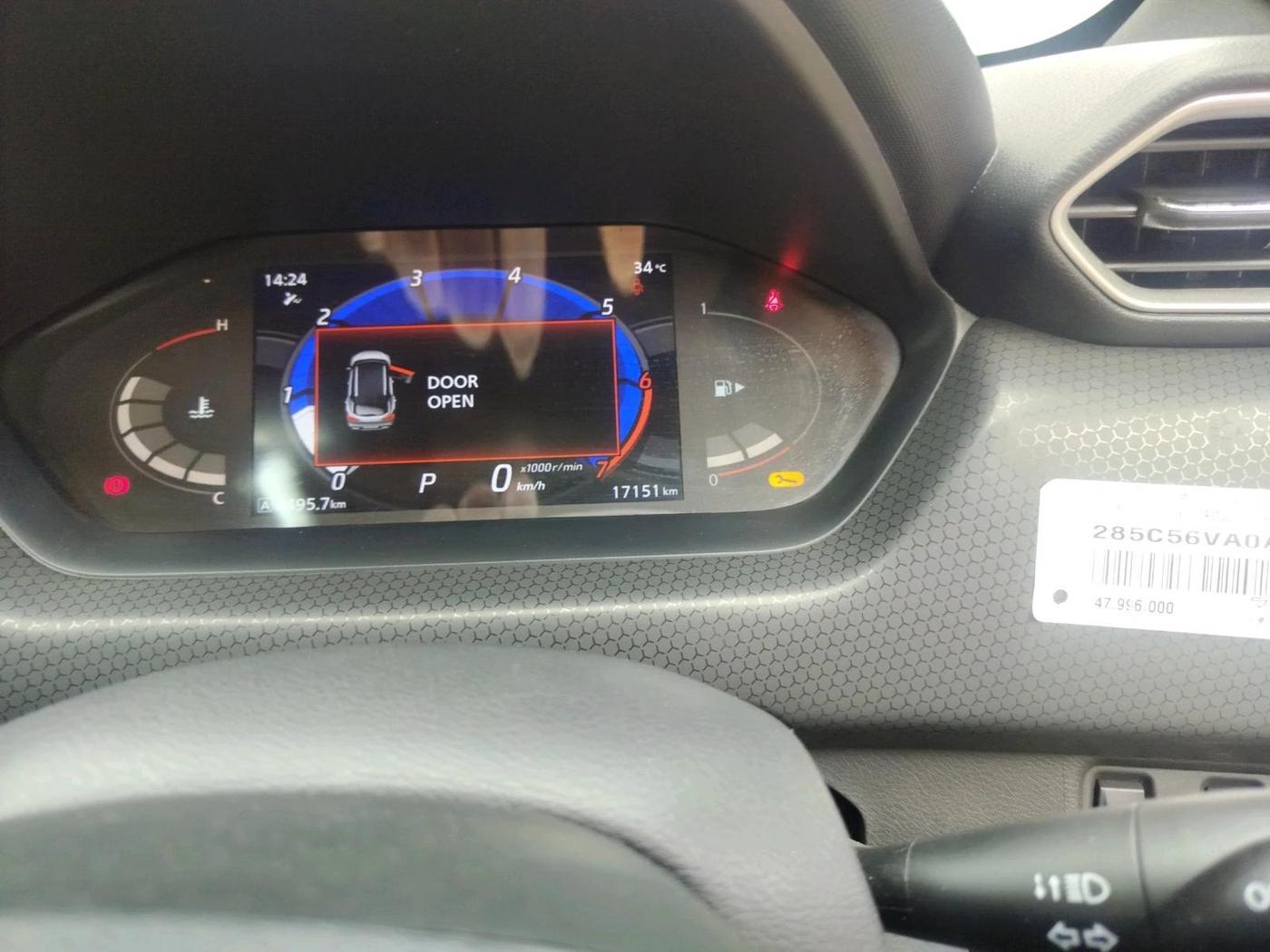 2024 Nissan MAGNITE XV TURBO CVT, Petrol, Automatic, 17,151 km, interior
