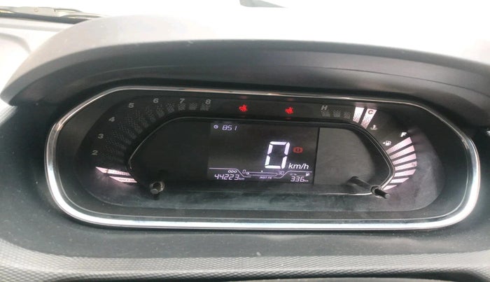 2022 Tata Tiago XT PETROL, Petrol, Manual, 44,223 km, interior