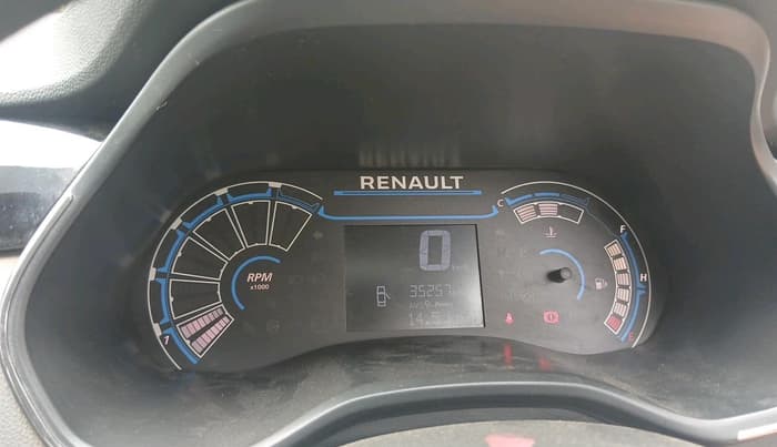 2020 Renault TRIBER RXT, Petrol, Manual, 35,257 km, interior