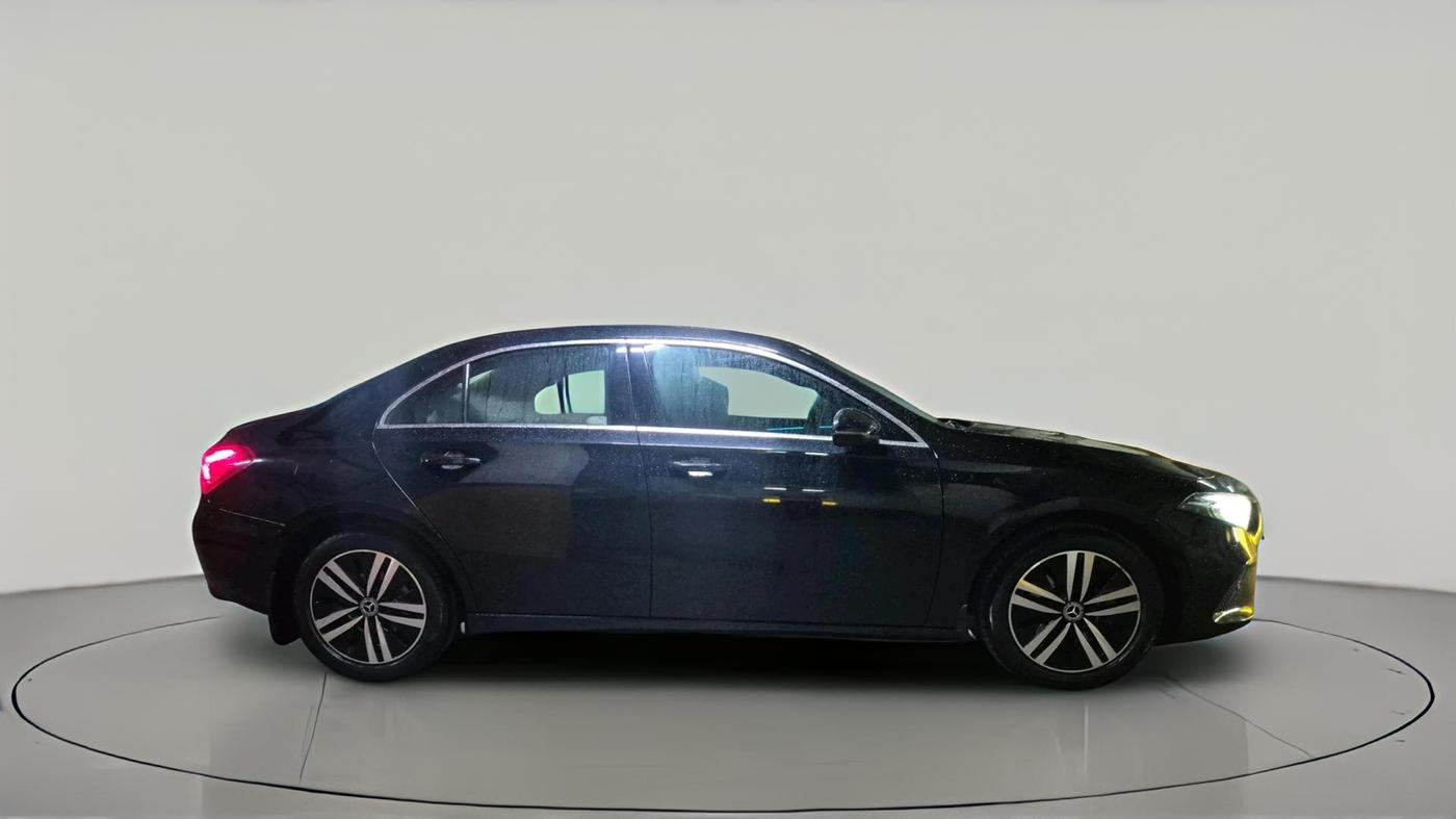 2022 Mercedes Benz A CLASS LIMOUSINE A 200d, Diesel, Automatic, 27,957 km, exterior