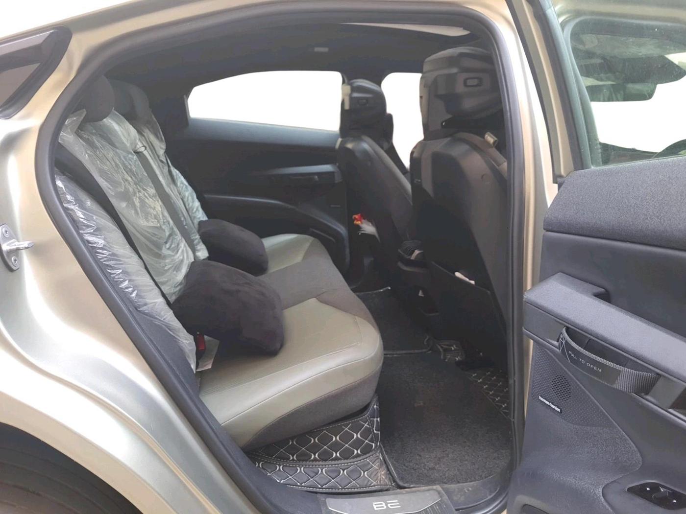 2025 BYD E6 GL, Electric, Automatic, 41,523 km, interior